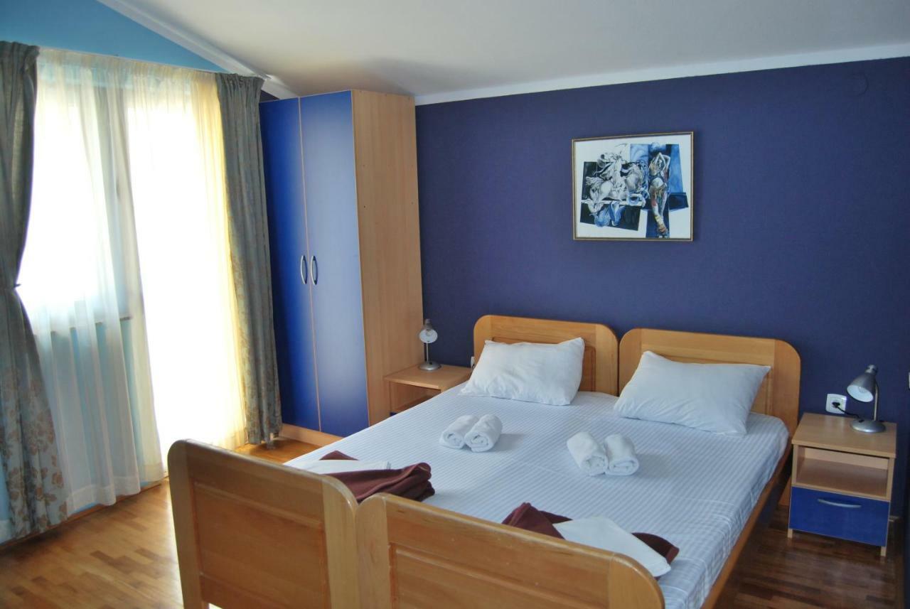 Apartments Srzentic Petrovac Eksteriør billede