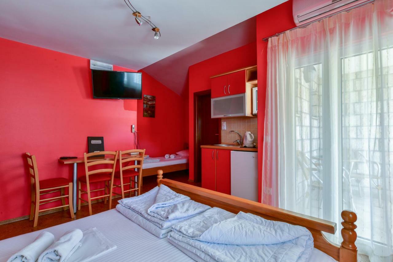 Apartments Srzentic Petrovac Eksteriør billede